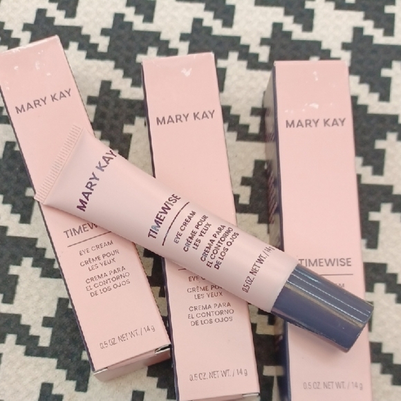 3 New Mary Kay Timewise- Lot Of 3 Eye Creams NIB - Picture 2 of 6
